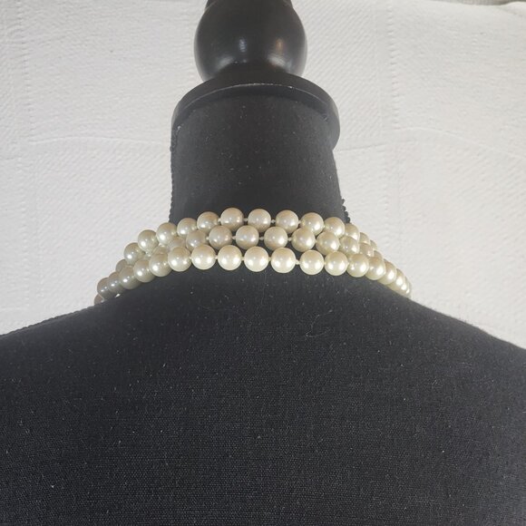 Chico's Extra Long 66" Flapper White Knotted Faux Pearl Unisex Eternity Necklace - Picture 8 of 16